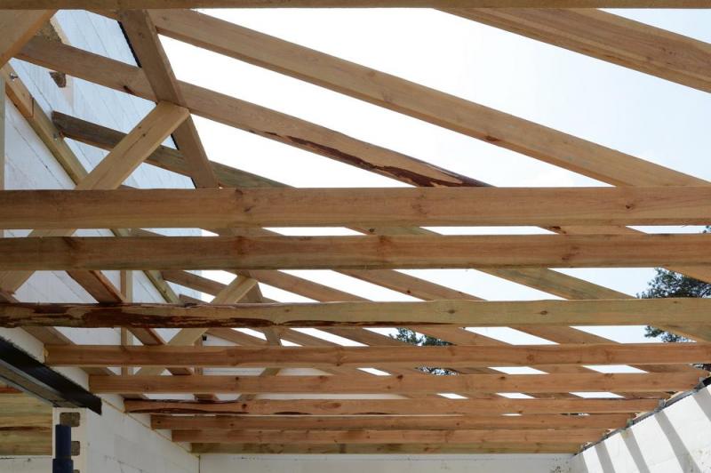 Pose de charpente &agrave; Willerwald : guide pratique pour une structure durable